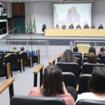Senado adia votação de projeto que protege criança em ambiente digital