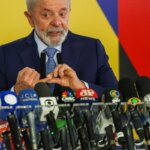 Queda nas pesquisas será revertida com as entregas, diz Lula