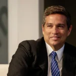 Líder do PT recorre para levar a plenário arquivamento de cassação de Eduardo Bolsonaro