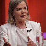 Brasil tem pela 1ª vez mais alunos na graduação a distância do que em cursos presenciais