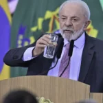 Lula diz que gestor que deixa obra parada deve ser preso