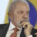 Dólar fecha em queda e Bolsa sobe com exterior no foco dos investidores