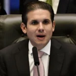 Com apoio da B3, o programa FÁCIL vai abrir as portas do mercado de capitais às empresas de menor porte