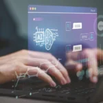 Aos 94, Benedito Ruy Barbosa assiste a peça de Othon Bastos em SP