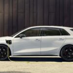 Tarcísio faz visita a Bolsonaro em prisão domiciliar ao lado de Flávio e Jair Renan