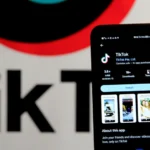 Envolvido em escândalos, príncipe Andrew renuncia a título real no Reino Unido