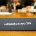 Bayern aproveita falha de Marquinhos, vence o PSG e lidera a Champions