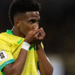 Menino entrega bilhete em ônibus e salva mãe de cárcere privado