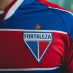 Denza D9 supera 300 mil vendas após ser confirmada no Brasil por R$ 800 mil