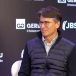 Bolsonaro recebe alta após remoção de lesões; exame mostra anemia