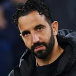 Corpos são achados em telhados, e número de mortos em incêndio em Hong Kong sobe para 146