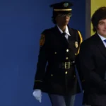 Foto icônica de Gabriel Medina entra para acervo do Museu Olímpico