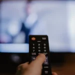 Famosos e famosas que namoraram (ou ainda namoram) políticos