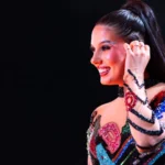 Dólar cai e Ibovespa sobe no último pregão de 2025