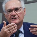 Navios misteriosos cercam grupo humanitário rumo a Gaza em alto-mar