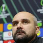 Carolina Dieckmann rebate críticas ao corpo