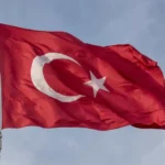 Deputado do PR filmado em briga de rua diz que sofreu racismo