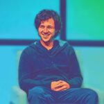 Gasolina volta a ficar mais cara no Brasil do que no exterior, diz Abicom