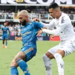 Previsão de economistas é a maior do ano para o PIB e a menor para a inflação