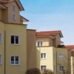 Tornozeleira eletrônica de Silvinei estava em banheiro de rodoviária, diz polícia do Paraguai