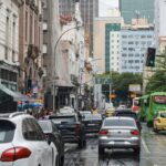 Ucrânia corta até luz de poste para poupar energia derrubada pela Rússia