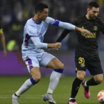 Bruna Marquezine e Shawn Mendes desembarcam juntos no Rio