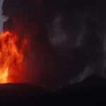 Incêndio obriga à evacuação de um avião em Guarulhos; veja o momento!