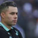 Dólar sobe por cautela geopolítica e antes de falas de membros do Fed