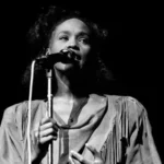 Hoje é dia de observar a última superlua de 2025