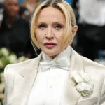 Produção industrial reverte queda e sobe 0,1% em outubro, mostra IBGE