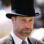 Paulinho rebate torcedor após post sobre lesão