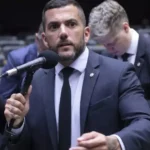 Comissões para agentes de futebol crescem 90% e passam de R$ 7,5 bilhões em 2025