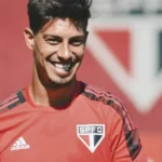 Dólar tem forte queda e Bolsa avança, com decisão do Copom e do Fed em foco