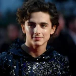 Bolsa cai 4,31% em dia tenso e reverte início positivo de mês