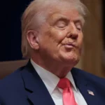 Empresa de avião que caiu em Copacabana será autuada por publicidade irregular, diz prefeitura