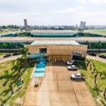 Bolsa cai 2,42% com indefinição sobre juros no Brasil e no exterior