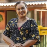 Idoso tenta pegar voo com a mulher morta em cadeira de rodas