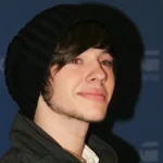 Cade investiga Meta por possível abuso concorrencial em IA no WhatsApp