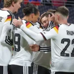 Casa Branca vira chacota por foto de Trump com pinguim