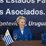 Vasco tem expulso, Flamengo vence na volta dos titulares e respira no Carioca