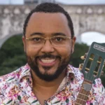 Homem finge ser do FBI para soltar Mangione e faz ameaça com garfo