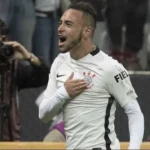 ‘Quero seguir como atriz’, diz Paula Fernandes sobre participação em novela