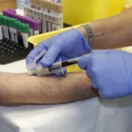 Dólar cai para R$ 5,37 com redução de preocupações com Venezuela