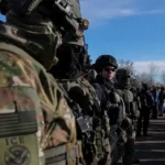 Goldman Sachs vê dólar mais resiliente em 2026, mas segue otimista com o real