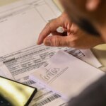 A maternidade é muito parecida com um filme de terror, diz atriz Rose Byrne