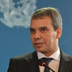 Brasileira é atingida por água-viva em eliminação do Mundial Júnior de Surfe