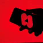 Vasco tem expulso, Flamengo vence na volta dos titulares e respira no Carioca