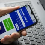 Véspera da apuração no RJ tem troca de indiretas, pressão e indício de racha no poder do Carnaval