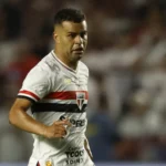 Modelo afirma que virou escrava sexual de ator, diz jornal