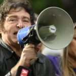 Abraço após batida muda desfecho de acidente: “Vi que ele não estava bem”